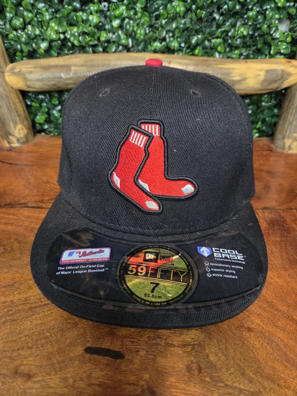 New Era Black Boston Red Sox 59FIFTY Fitted Cap - Black/Red